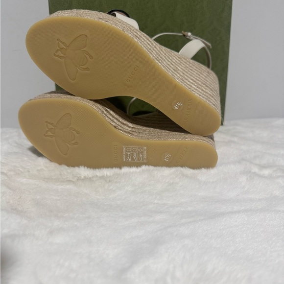 Gucci Cream and Tan Wedge Sandals - Picture 5 of 6